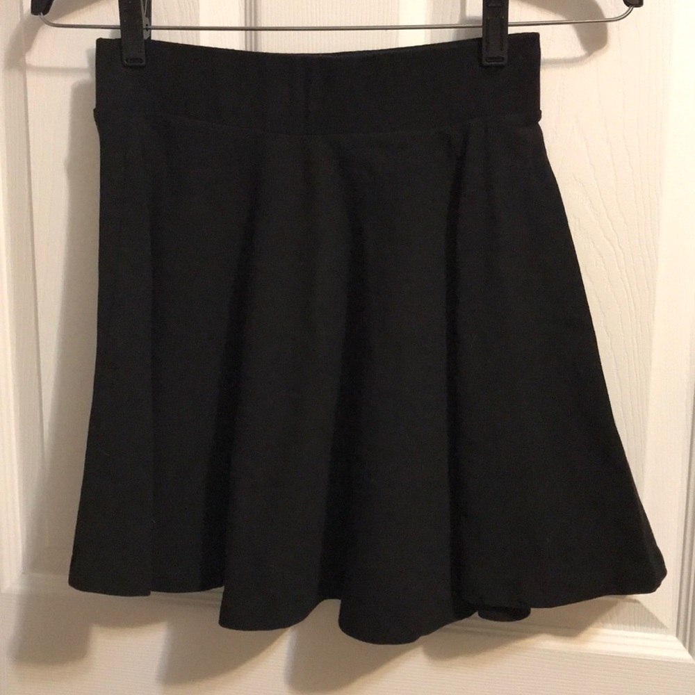 Skater skirts